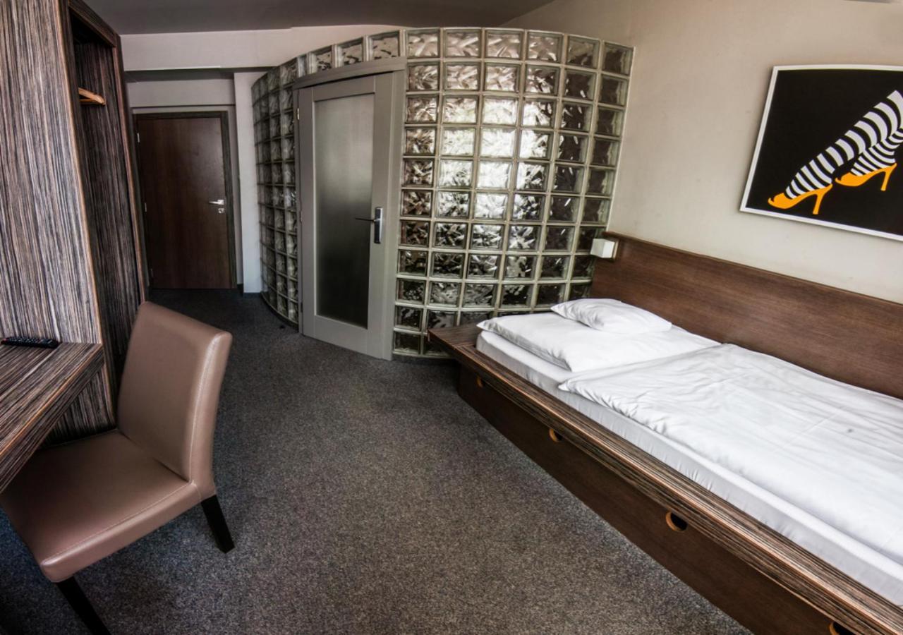 קושיצה Pension Horse Inn מראה חיצוני תמונה